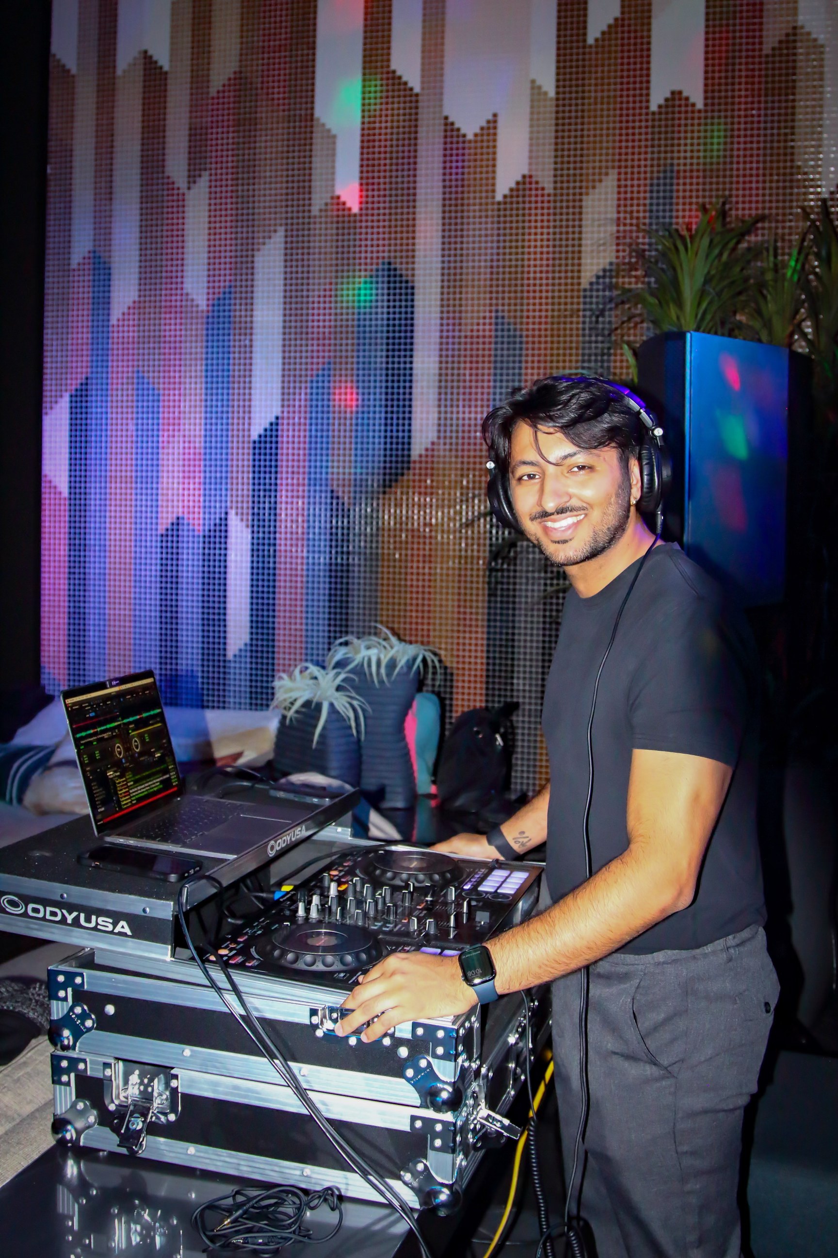 DJ DUA — South Asian wedding DJ based in the Bay Area